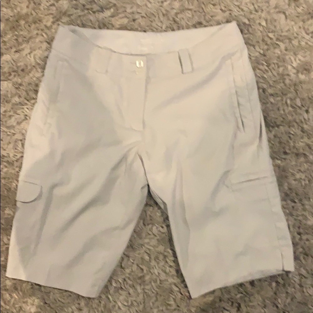Nike Golf shorts..size 8...dri-fit.